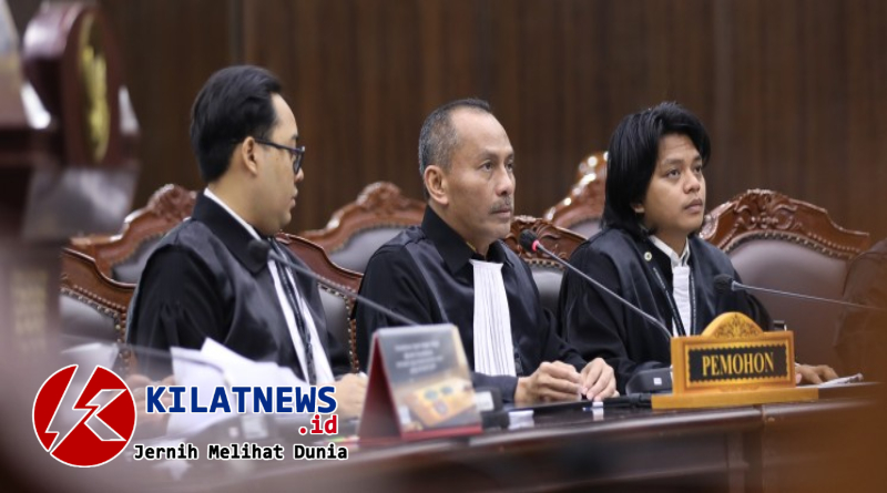 Sidang Mahkamah Konstitusi membahas diferensiasi advokat dan LBH dalam sistem hukum Indonesia