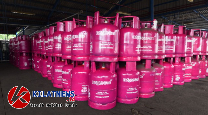 ilustrasi kelas menengah tertekan akibat kenaikan biaya hidup