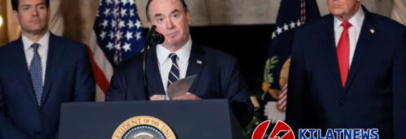 Menteri Angkatan Laut AS dipecat Pentagon di tengah konflik global dan reformasi militer