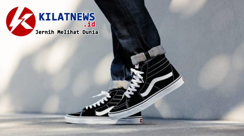 Sneakers ringan dan stylish pilihan Gen Z di 2026 dengan desain slim dan warna netral